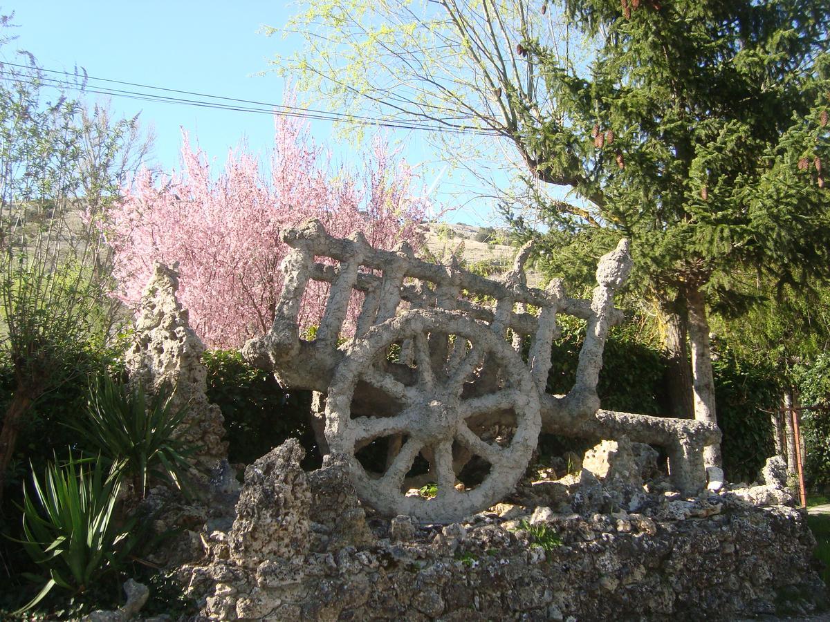 Picon Del Conde Hotel Monasterio de Rodilla Екстериор снимка