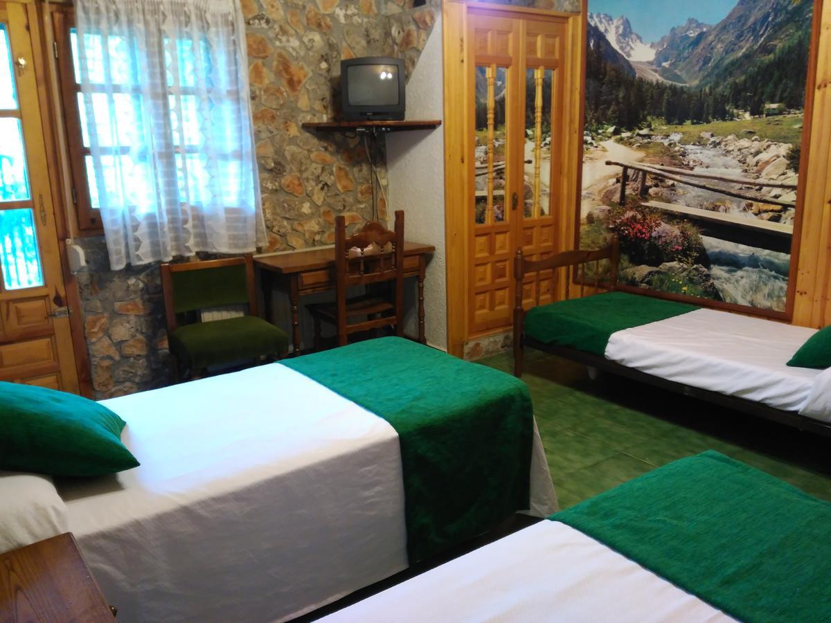 Picon Del Conde Hotel Monasterio de Rodilla Екстериор снимка